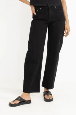 Low-Rise Barrel Denim Pant Vintage Black